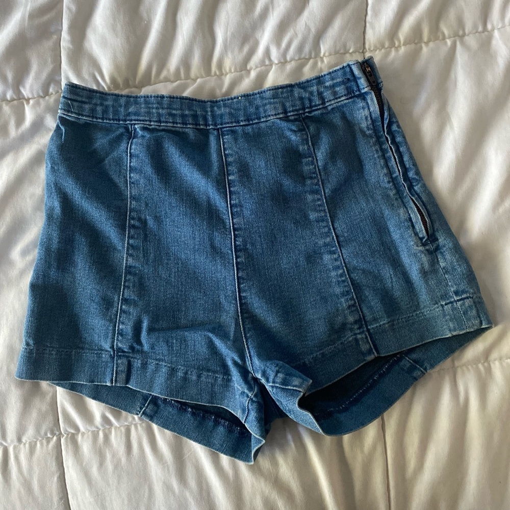 h&m denim high-waisted shorts